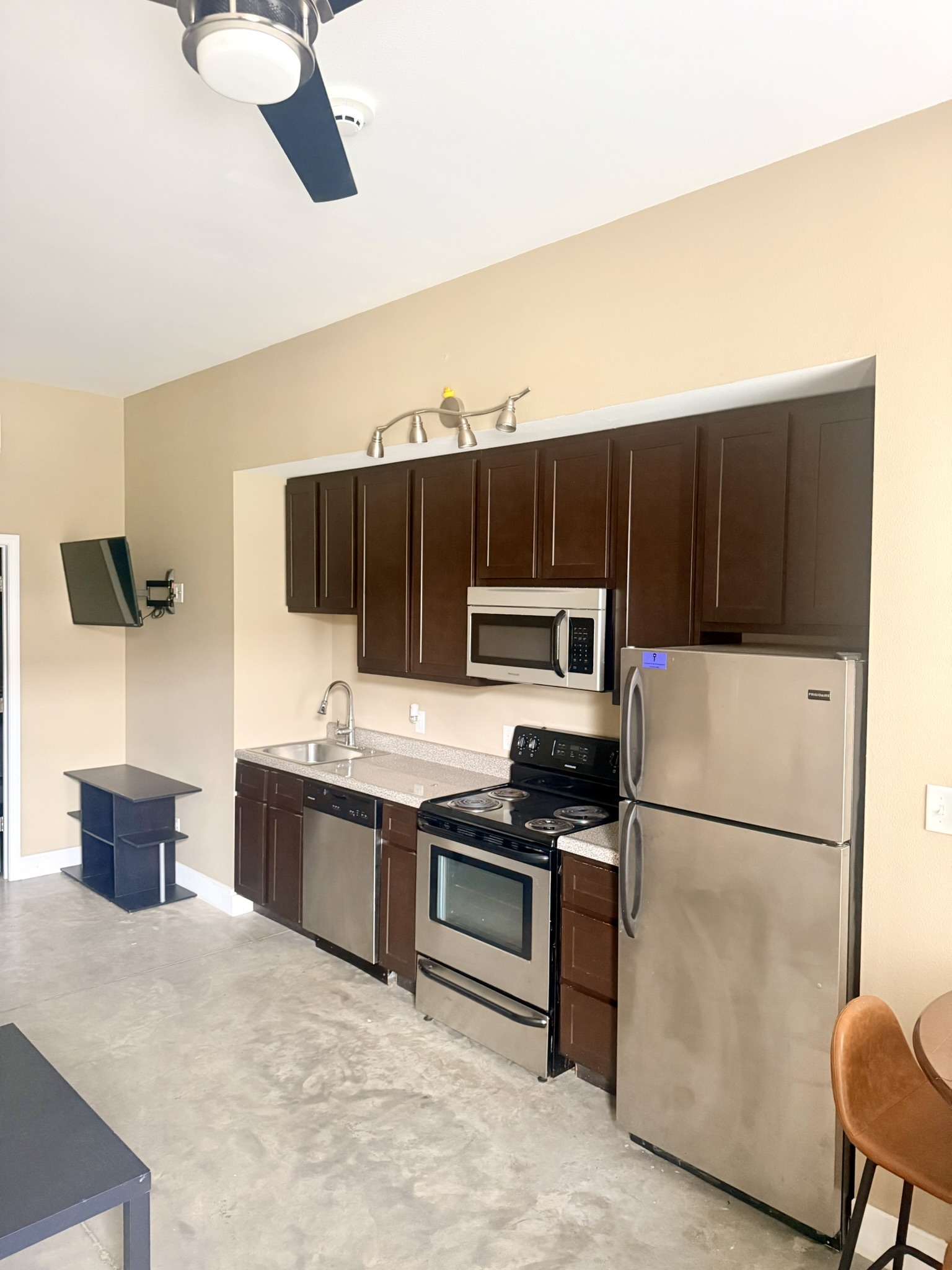 151 North Fountain Street - 101